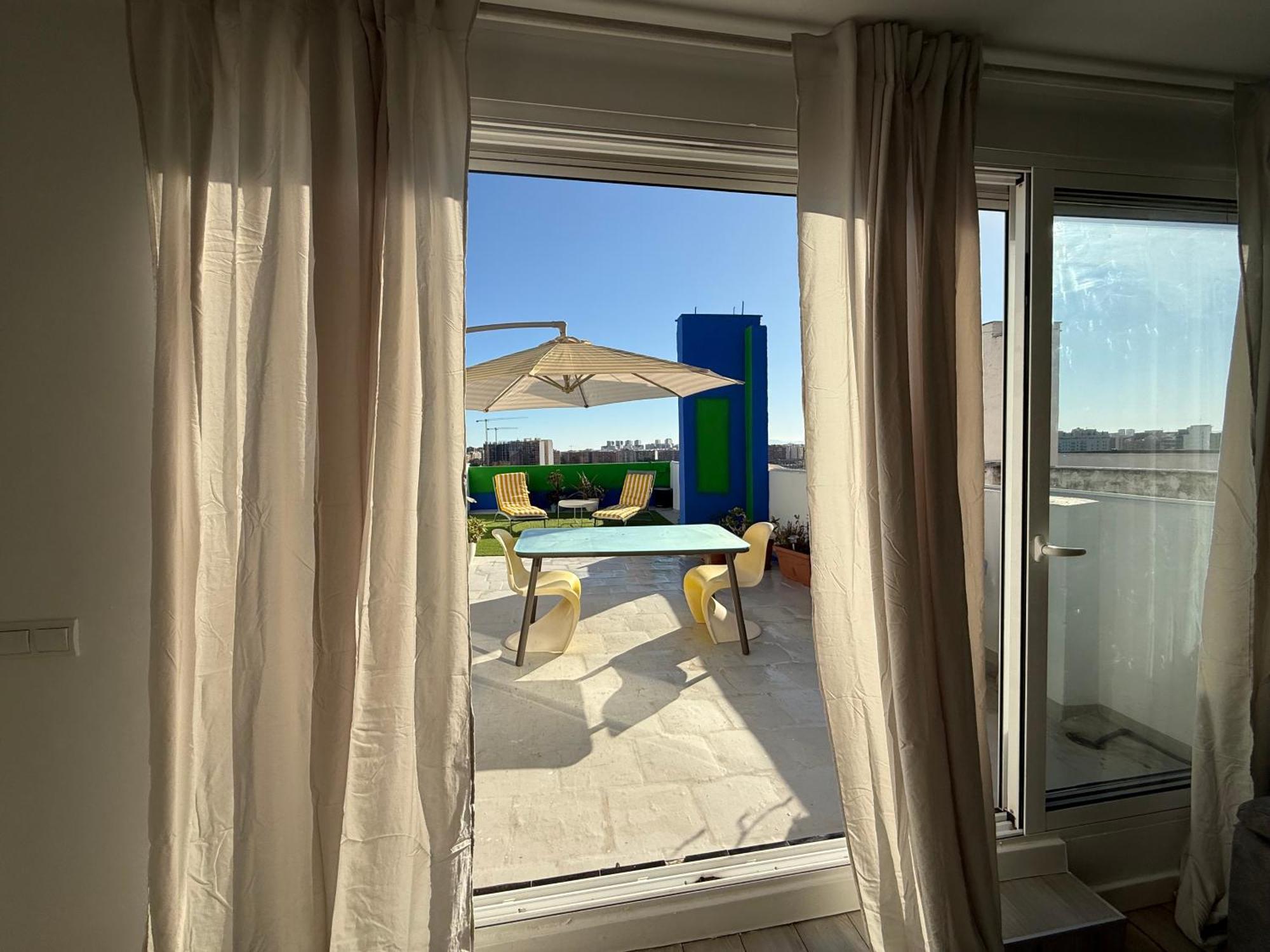 דירות Petite Penthouse With The Sunniest Terrace In ולנסיה מראה חיצוני תמונה
